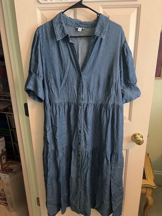 crown & ivy Dresses & Skirts - Dress